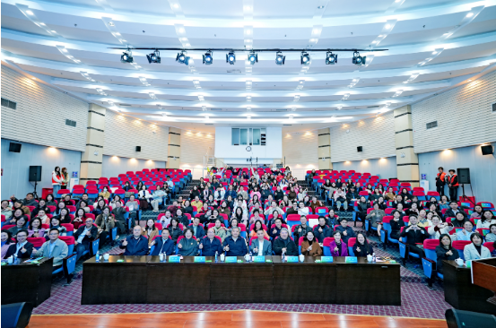 2f2e73f0-1e01-4d3d-bef3-eb56d3861a43